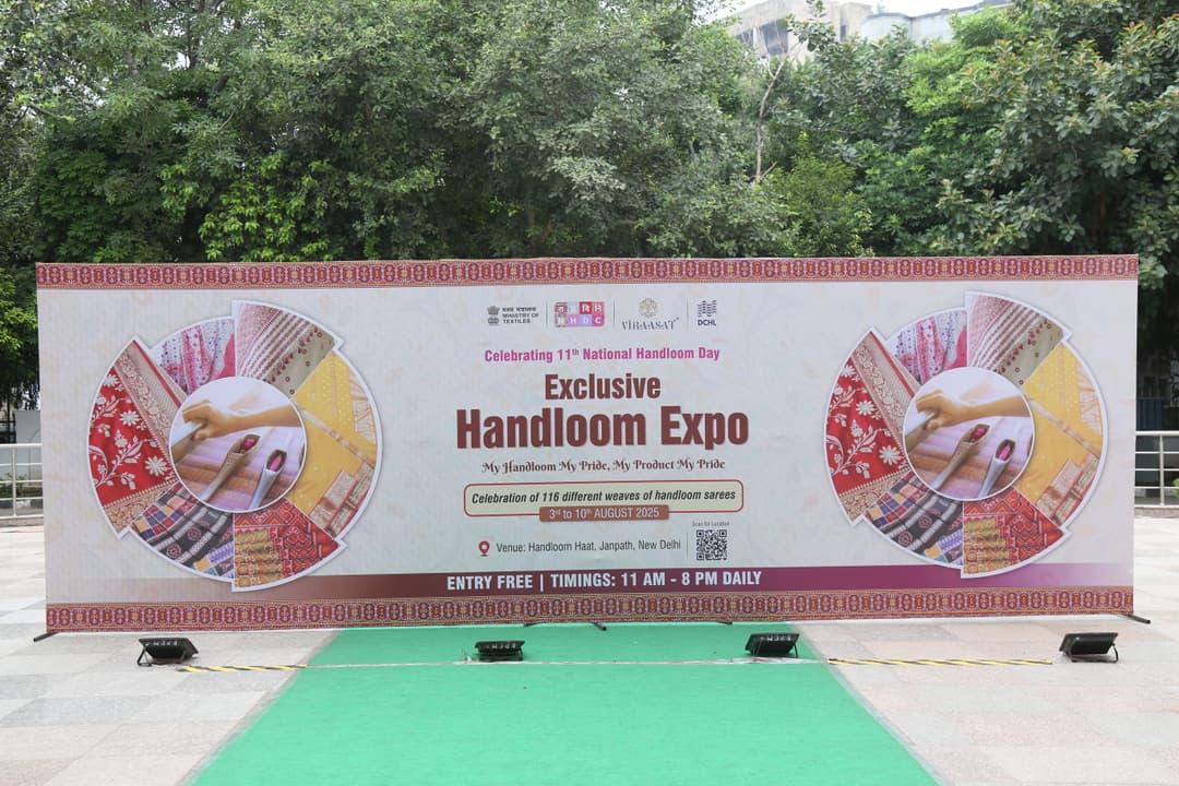 Inauguration of "Handloom Expo" , on 11th NHD, Handloom Janpath
